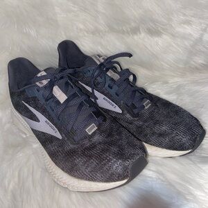 Brooks‎ sneakers